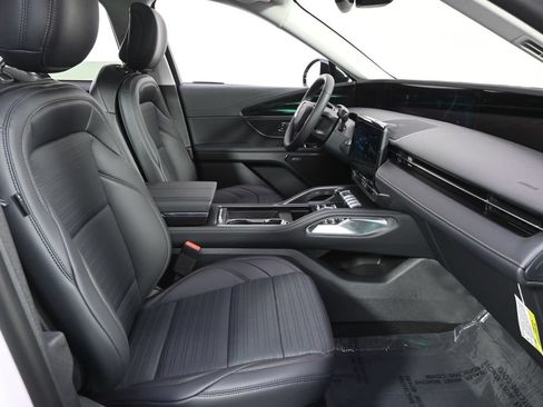 New 2026 Lincoln Nautilus Reserve AWD/4WD image 14