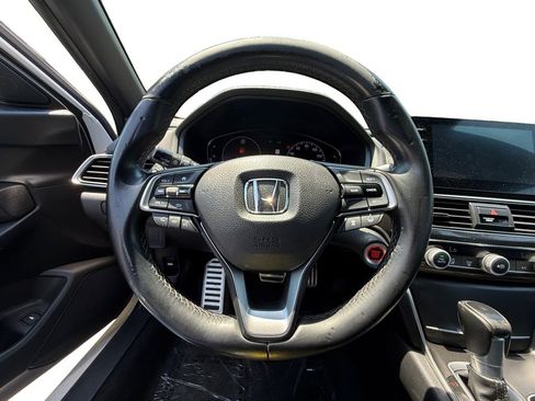 Used 2019 Honda Accord Sport image 12