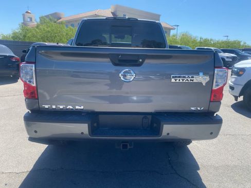Used 2021 Nissan Titan SV w/ Accessory Utility Package image 7
