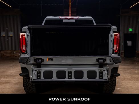 Used 2025 GMC Sierra 1500 Denali image 9