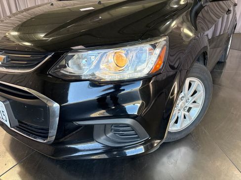 Used 2019 Chevrolet Sonic LT FWD image 9