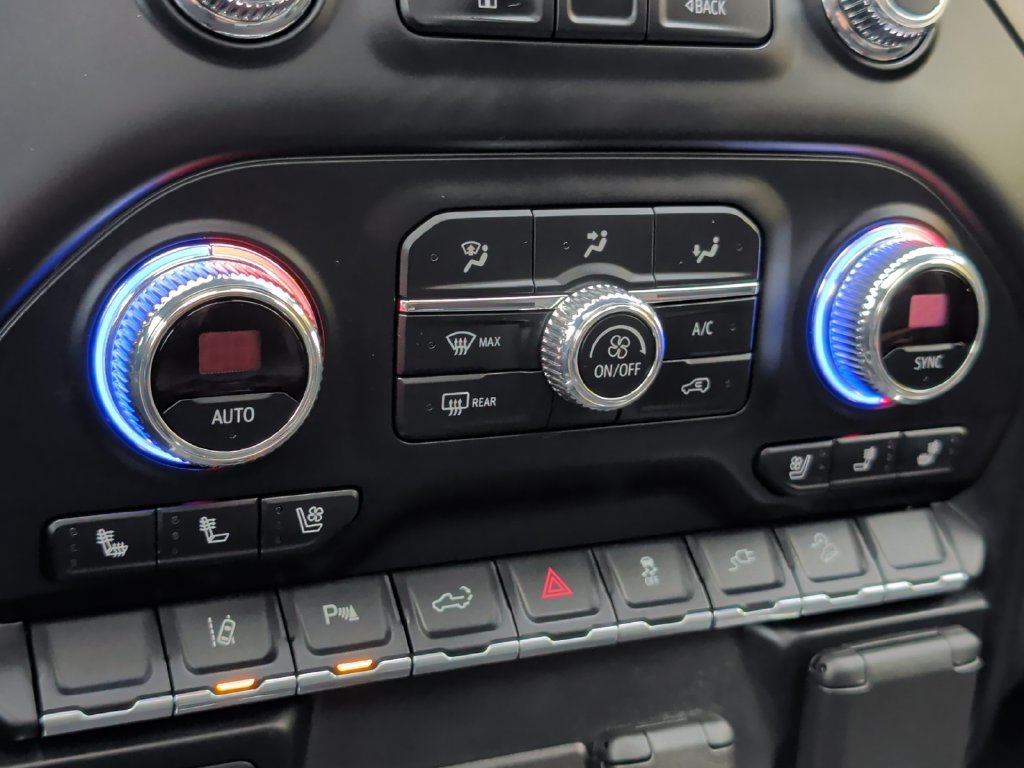 Used 2022 GMC Sierra 3500 AT4 w/ AT4 Premium Plus Package AWD/4WD image 23