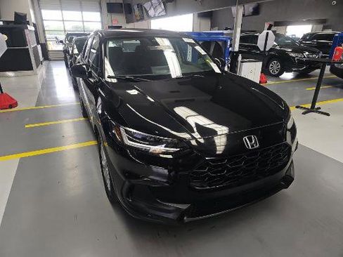 Used 2024 Honda HR-V LX image 3