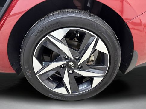 Used 2023 Hyundai Elantra SEL w/ Convenience Package image 7