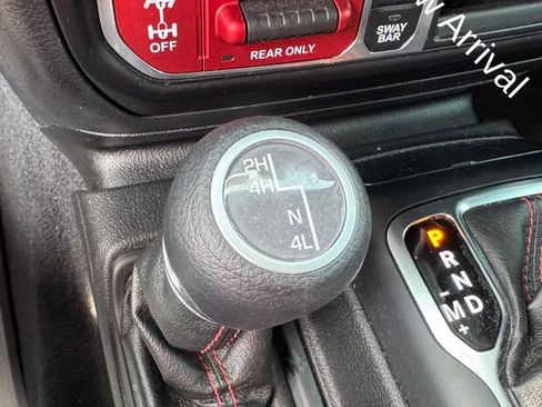 Used 2021 Jeep Wrangler Unlimited Rubicon AWD/4WD image 18