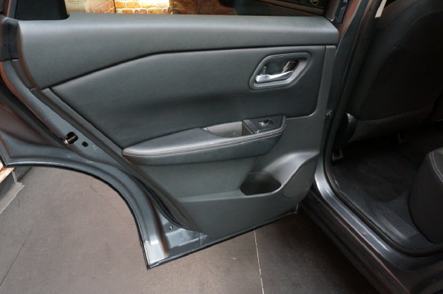 Certified 2025 Nissan Rogue SV AWD/4WD image 39