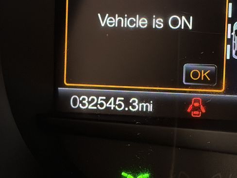 Used 2024 Ford Edge SEL w/ Convenience Package AWD/4WD image 5