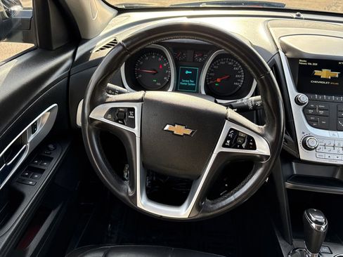 Used 2017 Chevrolet Equinox LT image 14