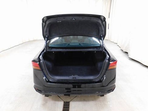 Used 2024 Nissan Altima 2.5 SR image 15