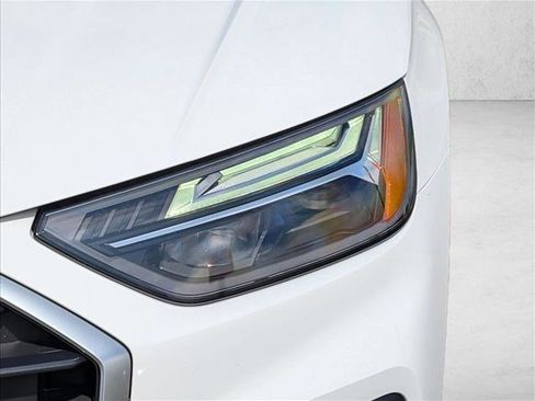 Used 2021 Audi Q5 2.0T Premium w/ Convenience Package AWD/4WD image 9