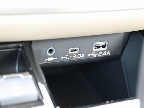 New 2025 Subaru Outback Limited image 25