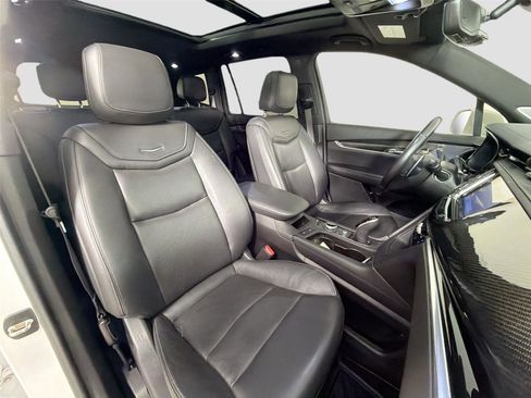 Used 2020 Cadillac XT6 Sport AWD/4WD image 29