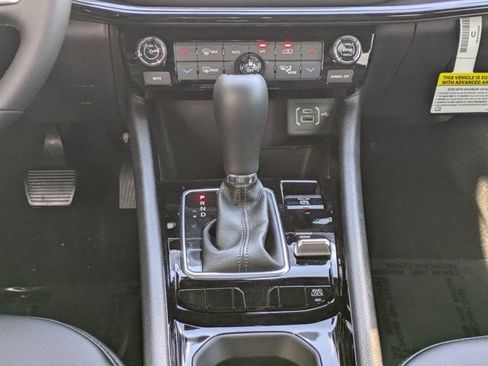 New 2026 Jeep Compass Latitude AWD/4WD image 17