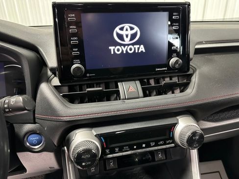 Used 2022 Toyota RAV4 SE w/ Carpet Mat Package (TMS) AWD/4WD image 14