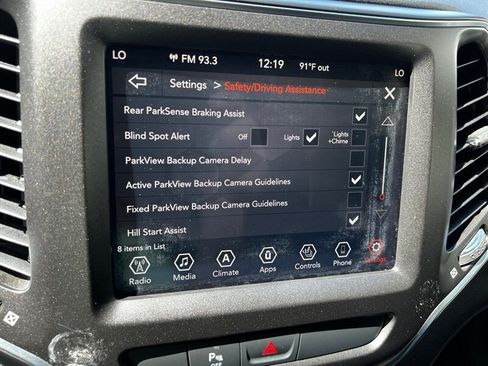 Used 2019 Jeep Cherokee Trailhawk w/ Cold Weather Group AWD/4WD image 37