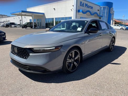 Used 2023 Honda Accord Sport image 1