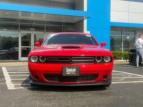Used 2023 Dodge Challenger GT RWD image 2