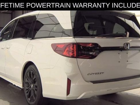 Used 2025 Honda Odyssey Sport-L image 14