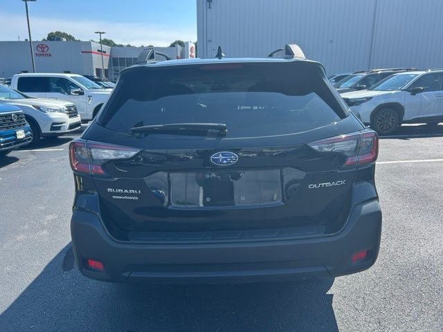 Used 2025 Subaru Outback Premium AWD/4WD image 5