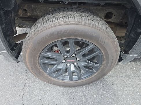 Used 2023 GMC Sierra 1500 Elevation image 13