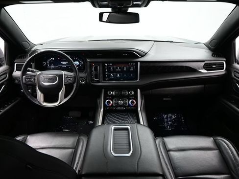 Used 2022 GMC Yukon XL Denali AWD/4WD image 10