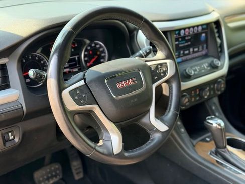 Used 2017 GMC Acadia SLE AWD/4WD image 8
