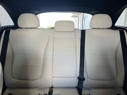 Used 2026 Mercedes-Benz GLC 300 4MATIC image 25