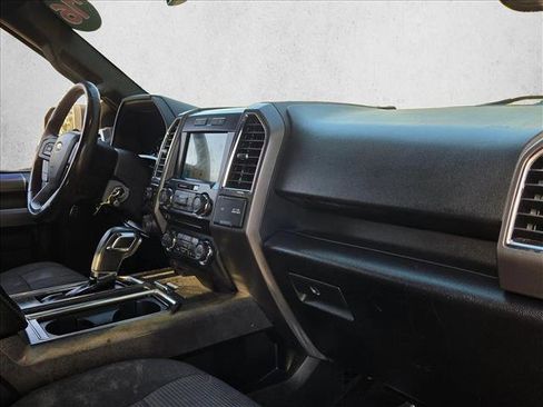 Used 2016 Ford F150 XLT w/ Equipment Group 302A Luxury image 22