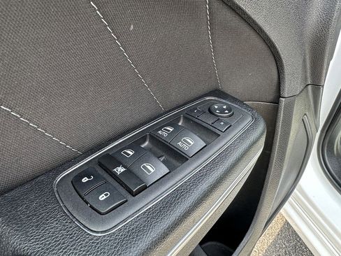 Used 2023 Dodge Charger SXT image 21