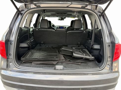 Used 2016 Honda Pilot Touring image 19