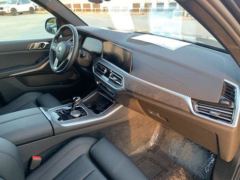 Certified 2022 BMW X5 xDrive40i w/ Parking Assistance Package image 5