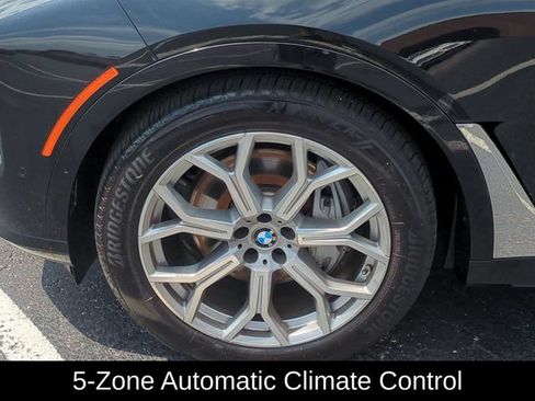 Used 2025 BMW X7 xDrive40i AWD/4WD image 10
