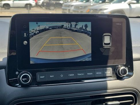 Used 2023 Hyundai Kona Limited FWD image 13
