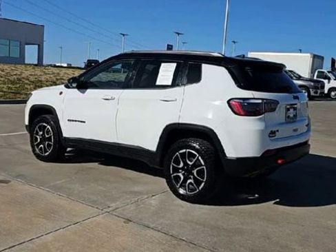 Used 2024 Jeep Compass Trailhawk image 6