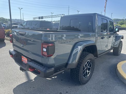 New 2026 Jeep Gladiator Rubicon w/ Steel Power Dome Hood Package AWD/4WD image 8