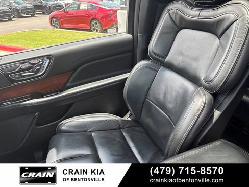 Used 2018 Lincoln Navigator L Reserve AWD/4WD image 15