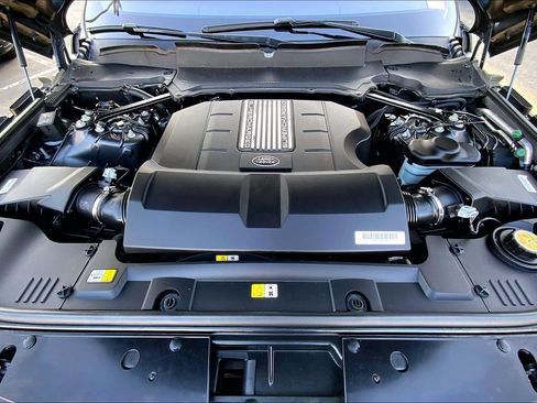 Used 2022 Land Rover Range Rover Westminster Edition image 28