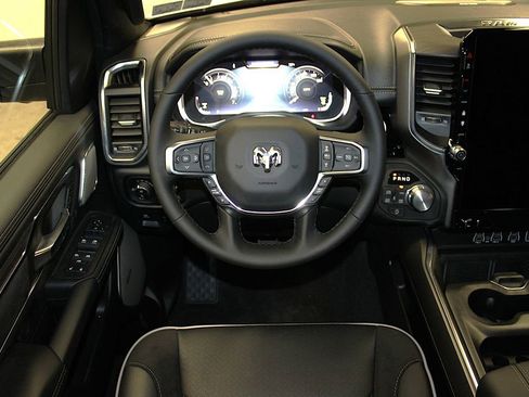 New 2026 RAM 1500 Laramie AWD/4WD image 12