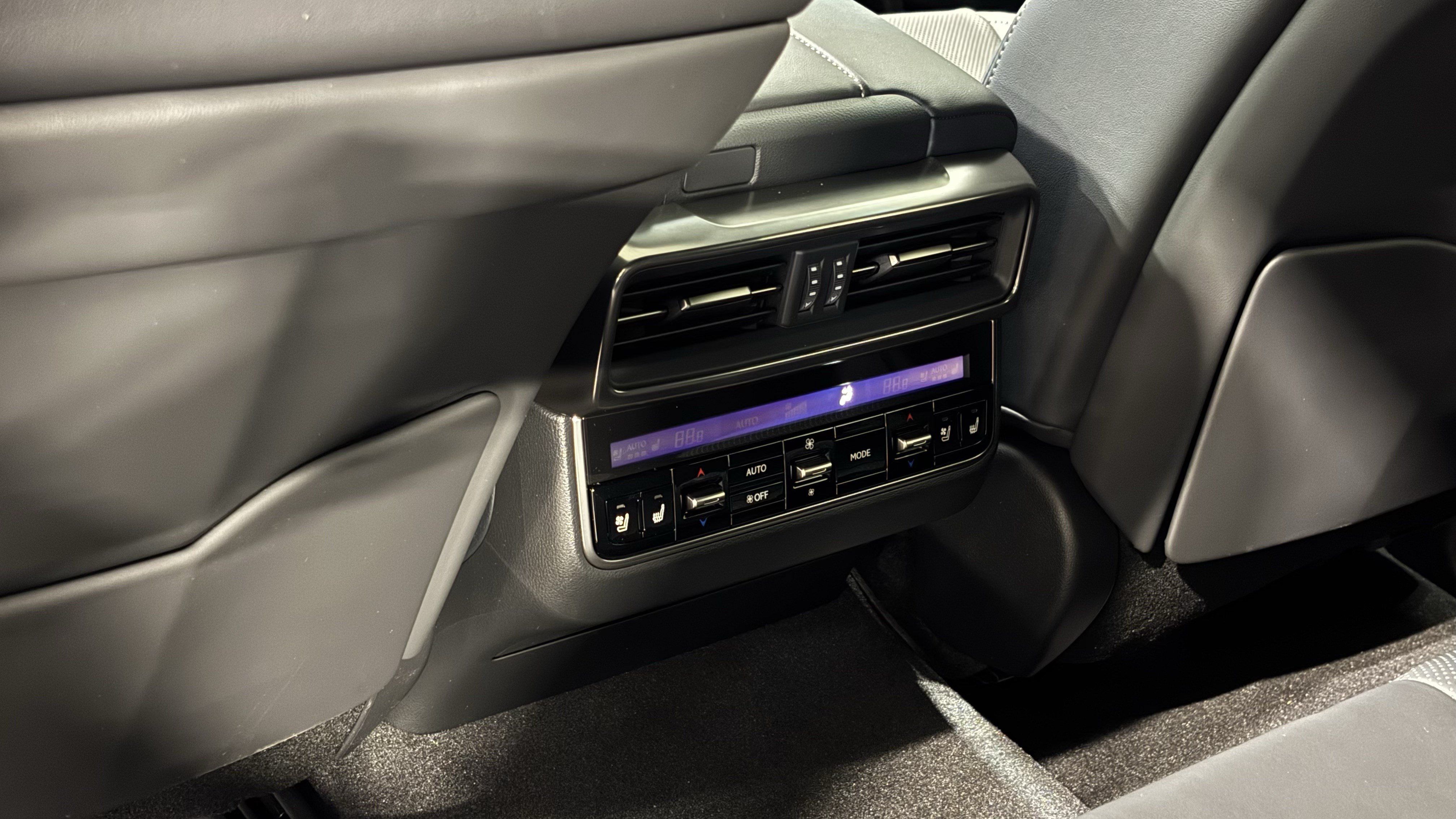 New 2026 Lexus LX 600 4WD w/ Appearance Package image 37