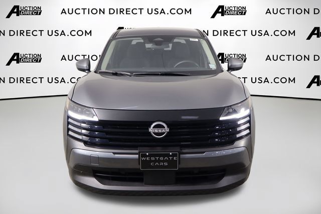 Used 2025 Nissan Kicks SV FWD image 2