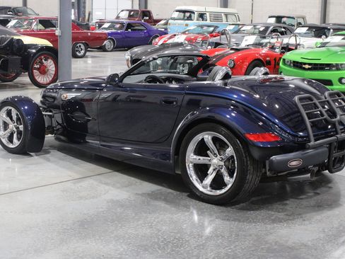 Used 2001 Chrysler Prowler RWD image 3