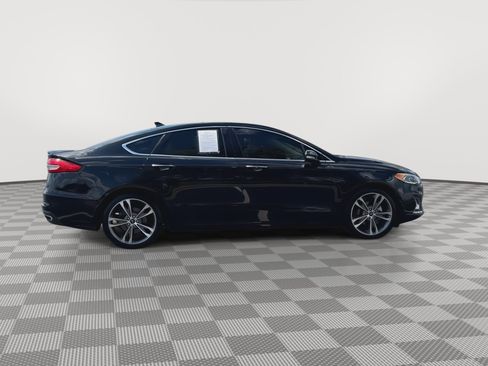 Used 2020 Ford Fusion Titanium AWD/4WD image 9