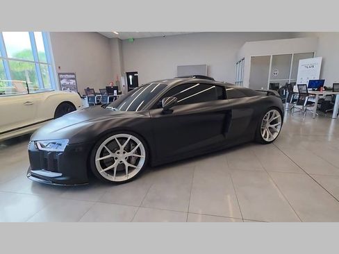 Used 2017 Audi R8 V10 plus AWD/4WD image 49