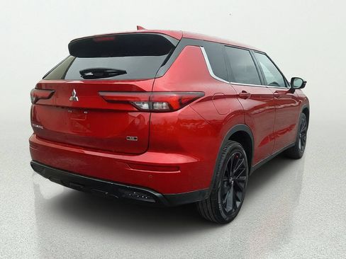 Used 2023 Mitsubishi Outlander SE FWD image 7