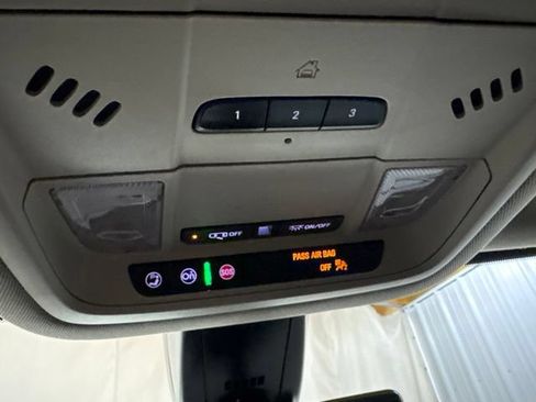 Used 2023 GMC Acadia Denali w/ Denali Technology Package AWD/4WD image 44