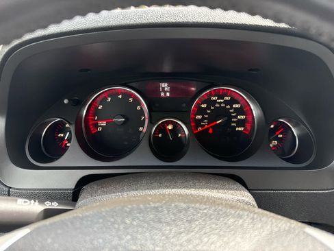 Used 2011 GMC Acadia SLE FWD image 21