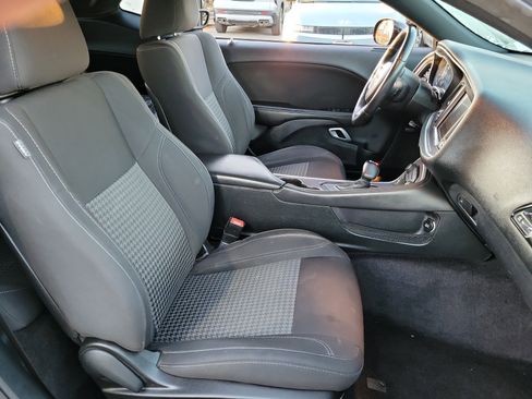 Used 2016 Dodge Challenger R/T w/ Blacktop Package image 20