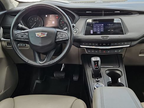 Used 2019 Cadillac XT4 Premium Luxury FWD image 21
