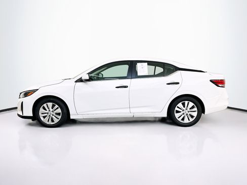 Used 2024 Nissan Sentra S image 4