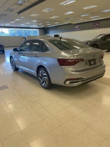 Used 2023 Volkswagen Jetta SEL FWD image 6